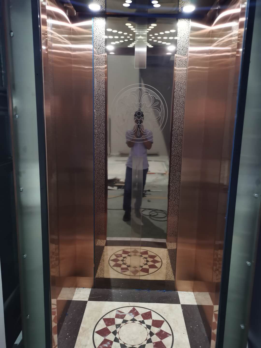 小型家用電梯
